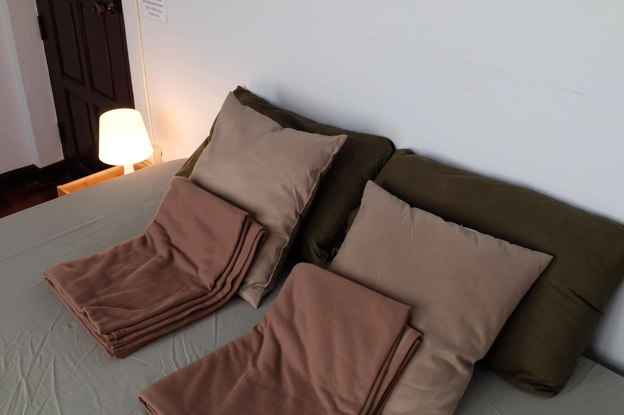 Tiny Hostel 방콕 외부 사진